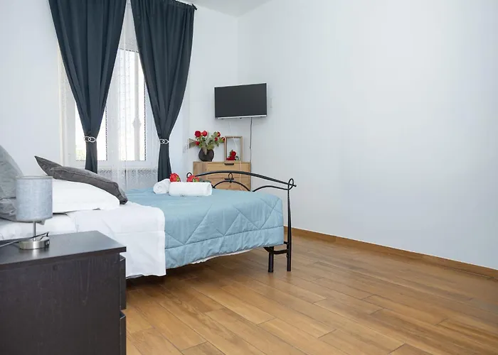 Appartamento Red Roses Domus